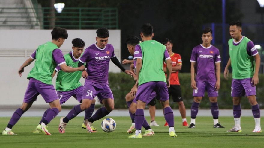 Cầu thủ U23 Việt Nam được mang loa vào sân tập để nghe nhạc